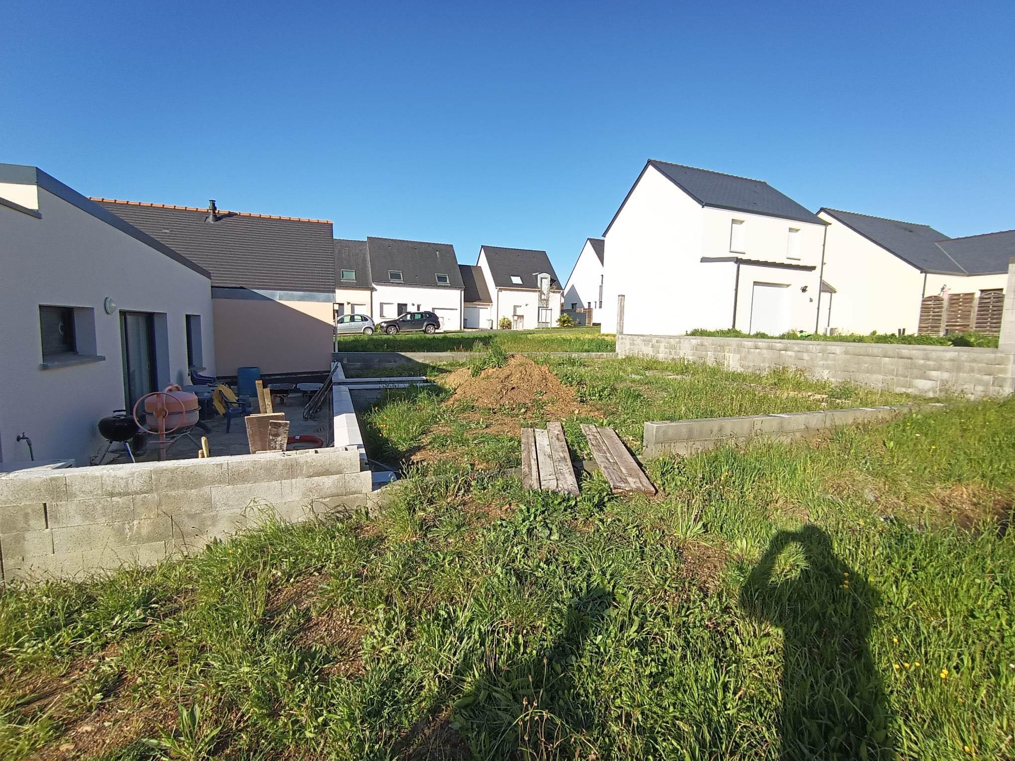 Photo avant - Terrassement léger et réhabilitation du terrain